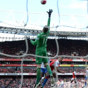 Alexis Sanchez's Dramatic Header: Arsenal's Winning Goal Against Crystal Palace, Premier League 2015-16 Alexis Sanchez's Dramatic Header: Arsenal's Winning Goal Against Crystal Palace, Premier League 2015-16