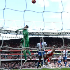 Alexis Sanchez's Dramatic Header: Arsenal's Winning Goal Against Crystal Palace, Premier League 2015-16 Alexis Sanchez's Dramatic Header: Arsenal's Winning Goal Against Crystal Palace, Premier League 2015-16