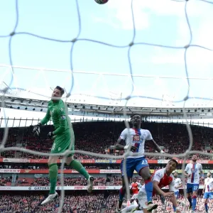 Alexis Sanchez's Dramatic Header: Arsenal's Winning Goal Against Crystal Palace, Premier League 2015-16 Alexis Sanchez's Dramatic Header: Arsenal's Winning Goal Against Crystal Palace, Premier League 2015-16