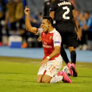 Alexis Sanchez's Standout Performance: Arsenal vs. Dinamo Zagreb in the 2015-16 UEFA Champions League