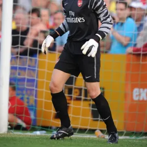 Almunia's Shining Performance: Arsenal's 4-0 Triumph Over SC Neusiedl Almunia's Shining Performance: Arsenal's 4-0 Triumph Over SC Neusiedl