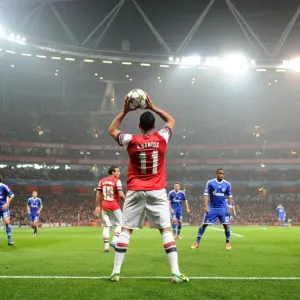 Andre Santos Throws In for Arsenal Against Schalke 04, UEFA Champions League 2012 Andre Santos Throws In for Arsenal Against Schalke 04, UEFA Champions League 2012