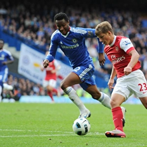 Andrey Arsahvin (Arsenal) Mikel (Chelsea). Chelsea 2: 0 Arsenal, Barclays Premier League