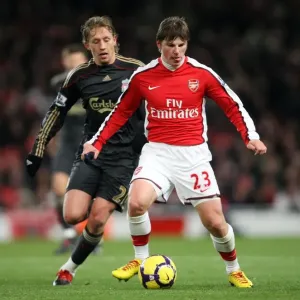 Andrey Arshavin (Arsenal) Lucas Leiva (Liverpool). Arsenal 1: 0 Liverpool