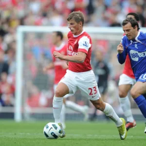 Andrey Arshavin (Arsenal) Robbie Blake (Bolton). Arsenal 4: 1 Blackburn Rovers