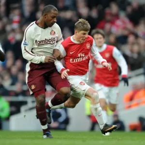 Andrey Arshavin (Arsenal) Titus Bramble (Sunderland). Arsenal 0: 0 Sunderland Andrey Arshavin (Arsenal) Titus Bramble (Sunderland). Arsenal 0: 0 Sunderland