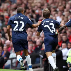 Andrey Arshavin celebrates scoring Arsenals goal with Andrey Arshavin celebrates scoring Arsenals goal with