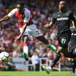 Angelo Ogbonna vs. Danny Welbeck: Intense Battle at the Emirates Stadium - Arsenal v West Ham United, Premier League Angelo Ogbonna vs. Danny Welbeck: Intense Battle at the Emirates Stadium - Arsenal v West Ham United, Premier League