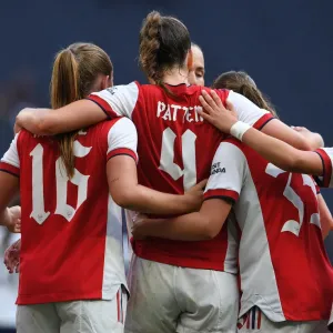 Anna Patten Scores the Decisive Goal: Arsenal Women's Victory over Tottenham Hotspur Anna Patten Scores the Decisive Goal: Arsenal Women's Victory over Tottenham Hotspur