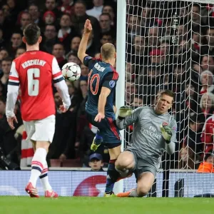 Arjen Robben vs. Wojciech Szczesny: A Penalty Showdown in the Arsenal vs. Bayern Munich UCL Clash (2013-14) Arjen Robben vs. Wojciech Szczesny: A Penalty Showdown in the Arsenal vs. Bayern Munich UCL Clash (2013-14)