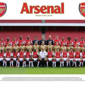 Arsenal 1st Team Squad 2007 / 8 - Back row (left to right): Theo Walcott