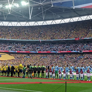 Arsenal amd Villa teams line up before the match. Arsenal 4: 0 Aston Villa. FA Cup Final