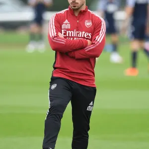 Arsenal Assistant Coach Miguel Molina Pre-Season Print Arsenal Assistant Coach Miguel Molina Pre-Season Print