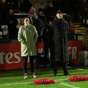 Arsenal and Bristol City Managers Honor Armistice Day with Poppy Wreaths Ahead of FA Women's Continental Tyres League Cup Match Arsenal and Bristol City Managers Honor Armistice Day with Poppy Wreaths Ahead of FA Women's Continental Tyres League Cup Match