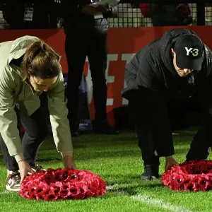 Arsenal and Bristol City Managers Lay Wreaths Ahead of FA Women's Continental Tyres League Cup Match Arsenal and Bristol City Managers Lay Wreaths Ahead of FA Women's Continental Tyres League Cup Match