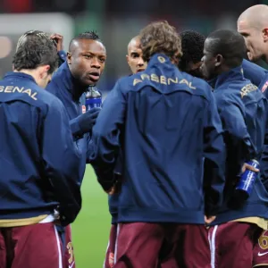 Arsenal captain William Gallas talkes to the team before the match