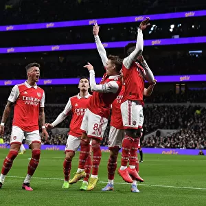Arsenal Celebrate Bukayo Saka's Goal Against Tottenham Hotspur in 2022-23 Premier League