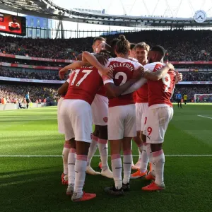 Arsenal Celebrate First Goal: Ozil, Lacazette, Bellerin (Arsenal v Watford, 2018-19)