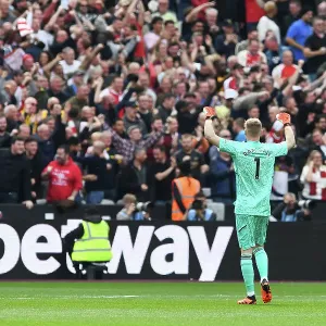 Arsenal Celebrate First Goal Against West Ham in 2022-23 Premier League Clash