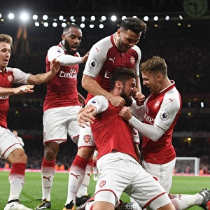Arsenal Celebrate: Giroud, Ramsey, Lacazette, Monreal, Kolasinac (vs Leicester City, 2017-18)