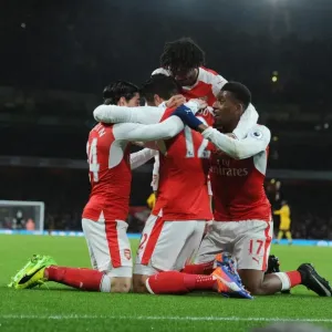 Arsenal Celebrate Olivier Giroud's Goal Against Crystal Palace (2016-17) Arsenal Celebrate Olivier Giroud's Goal Against Crystal Palace (2016-17)
