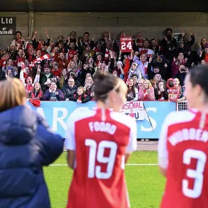 Arsenal Celebrate Victory at Brighton & Hove Albion in Barclays Women's Super League