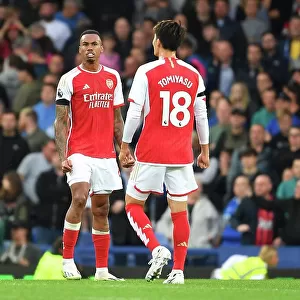 Arsenal Celebrate Victory Over Everton in 2023-24 Premier League