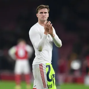 Arsenal Celebrate Victory Over FC Zurich in Europa League Group Stage
