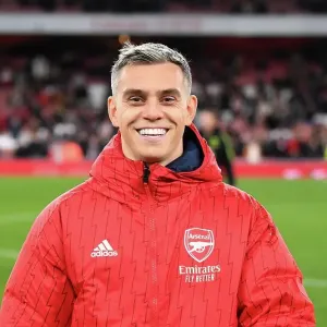 Arsenal Celebrate Victory: Leandro Trossard's Goal Secures Three Points Against Burnley (2023-24) Arsenal Celebrate Victory: Leandro Trossard's Goal Secures Three Points Against Burnley (2023-24)