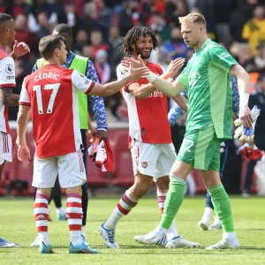 Arsenal Celebrate Victory: Ramsdale, Elneny, and Cedric Reunite After Arsenal vs Manchester United Win (2021-22) Arsenal Celebrate Victory: Ramsdale, Elneny, and Cedric Reunite After Arsenal vs Manchester United Win (2021-22)