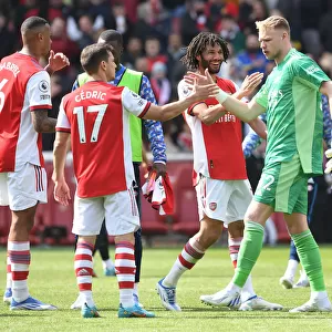 Arsenal Celebrate Victory: Ramsdale, Elneny, and Cedric Reunite After Arsenal vs Manchester United Win (2021-22)
