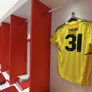 Arsenal Changing Room: Karl Hein's Shirt Before Arsenal vs Brighton & Hove Albion (Carabao Cup 2022-23)