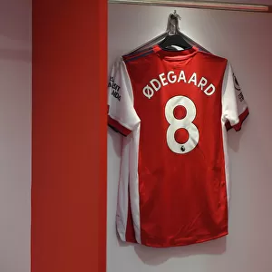 Arsenal Changing Room: Martin Odegaard's Shirt Before Arsenal vs Manchester City (2021-22)