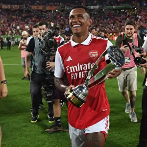 Arsenal Claims Victory in Florida Cup: Marquinhos Lifts the Trophy After Arsenal's Win Against Chelsea