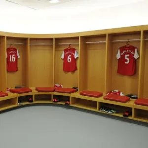 Arsenal Dressing Room Print - Pre-Match Focus against Liverpool Arsenal Dressing Room Print - Pre-Match Focus against Liverpool