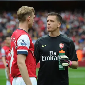 Arsenal Duo: Mertesacker and Szczesny - Pre-Match Chat (Arsenal vs Aston Villa, 2013-14)