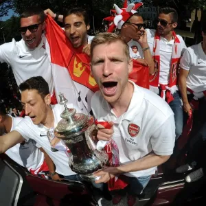 Arsenal FA Cup Champions 2014: The Winning Squad - Gnabry, Ozil, Podolski, Flamini, Mertesacker, Gibbs, Giroud, Arteta Arsenal FA Cup Champions 2014: The Winning Squad - Gnabry, Ozil, Podolski, Flamini, Mertesacker, Gibbs, Giroud, Arteta
