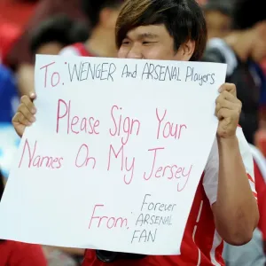 Arsenal fan. Arsenal 4: 0 Singapore XI. Barclays Asia Tour. Singapore, 15 / 7 / 15. Credit
