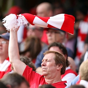 Arsenal fan with his scarve