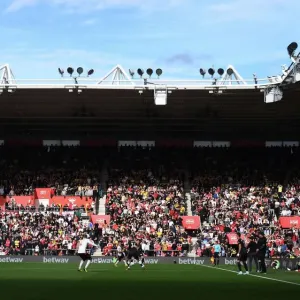 Arsenal Fans in Action: Southampton vs Arsenal, Premier League 2022-23