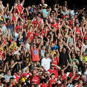 Arsenal fans. Arsenal 1: 1 AC Milan. Emirates Cup, pre season. Emirates Stadium, 31 / 7 / 10