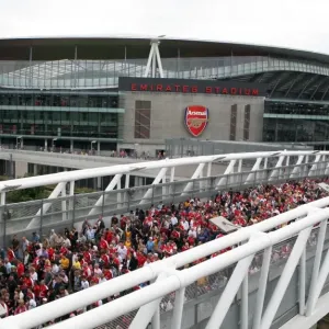 Arsenal Fans Cross North Bridge Print