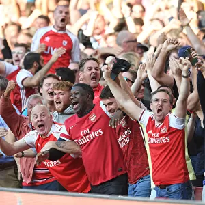 Arsenal Fans Erupt in Ecstasy: The Unforgettable Moment of the Third Goal Against Tottenham in the 2021-22 Premier League Match