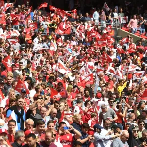 Arsenal Fans at the FA Community Shield: Arsenal vs. Chelsea (2017-18) Arsenal Fans at the FA Community Shield: Arsenal vs. Chelsea (2017-18)