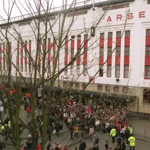 Arsenal Fans Gather Outside Highbury for Team Arrival vs West Bromwich Albion, FA Premiership (2006) Arsenal Fans Gather Outside Highbury for Team Arrival vs West Bromwich Albion, FA Premiership (2006)