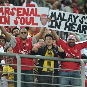 Arsenal fans. Malaysia XI 0: 4 Arsenal, Bukit Jalil Stadium, Kuala Lumpur, Malaysia, 13 / 7 / 2011