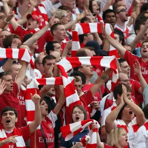 Appassionati di Arsenal con le loro sciarpe