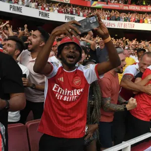 Arsenal Fans Go Wild: Celebrating the Second Goal Against Manchester United (2023-24)