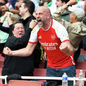 Arsenal Fans Go Wild Print