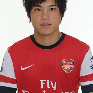 Arsenal FC 2013-14: Ryo Miyaichi at Team Photocall